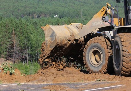 Обрушившийся на дорогу под Читой сель