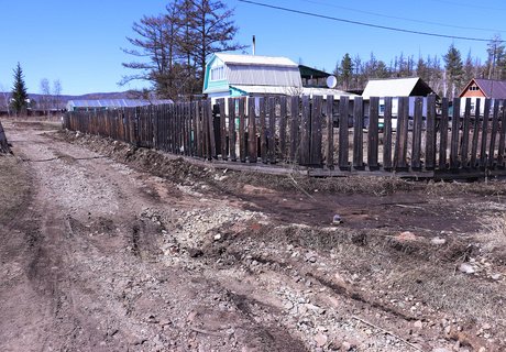 Освободившийся ото льда дачный «Авиатор»