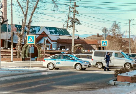 Возможно, бомба. В центре Читы оцепили дом – фото ZAB.RU