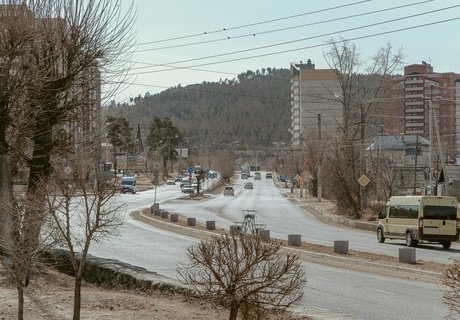 Первоапрельские карантинно-каникулярные виды Читы. День третий: людей стало меньше, машин - больше