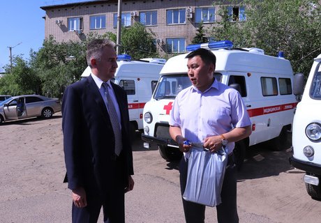 Новые «скорые» едут в районы