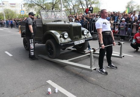 Экстрим под окнами правительства