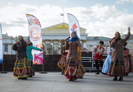 Весело и ветрено: Празднуем День народного единства