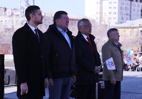 Первомай и 10 тысяч читинцев