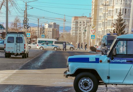 Возможно, бомба. В центре Читы оцепили дом – фото ZAB.RU