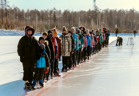 Этап первенства ДФО по конькобежному спорту стартовал в Чите - фото ZAB.RU