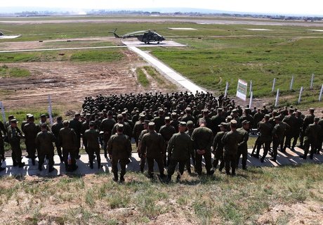 Взлеты и посадки транспортников на грунтовую ВПП в Забайкалье