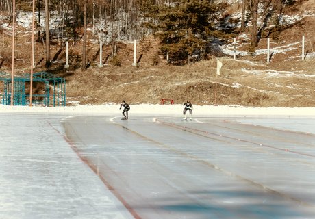 Этап первенства ДФО по конькобежному спорту стартовал в Чите - фото ZAB.RU