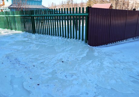 Вмёрзшее в воду СНТ «Авиатор» под Читой