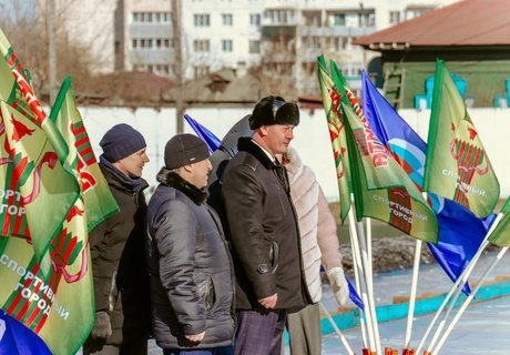 Турнир по хоккею с мячом стартовал в Чите - фоторепортаж ZAB.RU