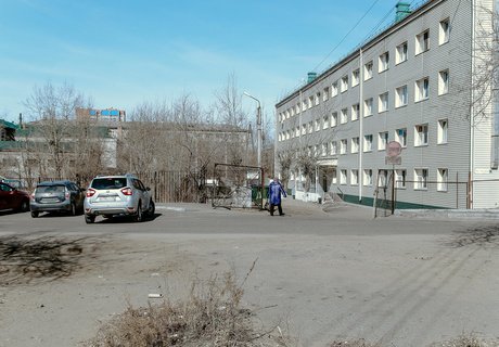 Первоапрельские карантинно-каникулярные виды Читы. День третий: людей стало меньше, машин - больше