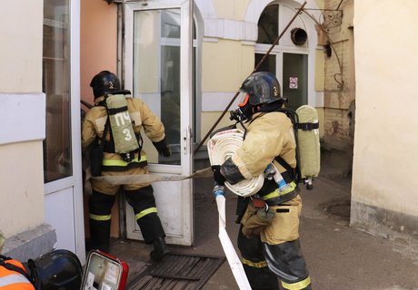 Масштабные пожарно-тактические учения в штабе армии в Чите