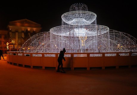 В Чите открыли самый большой «зимний» фонтан на Дальнем Востоке