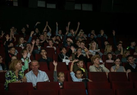 Фантастический вечер: Премьера «Эбигейл» прошла в «Удокане»