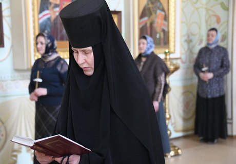 Женский монастырь готовится к празднику Светлой Пасхи