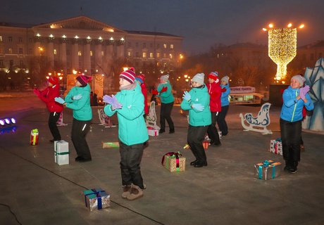 Хрупкая красота - ледовый городок открыли на площади Читы