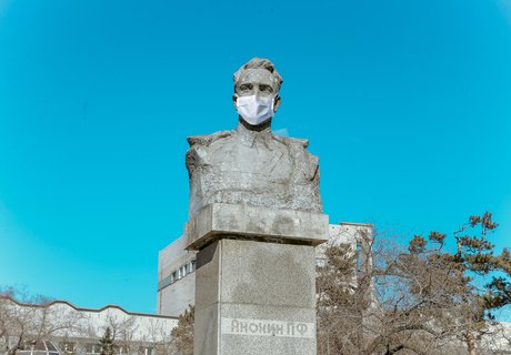 Памятники Читы защитились от коронавируса