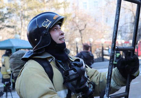 Масштабные пожарно-тактические учения в штабе армии в Чите