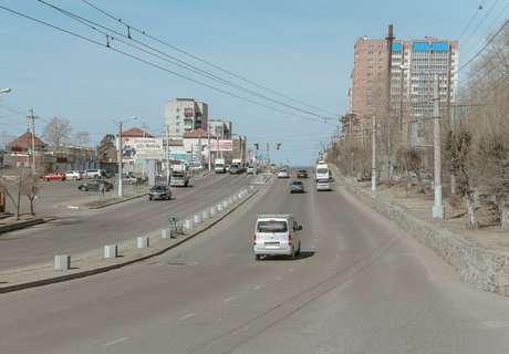 Первоапрельские карантинно-каникулярные виды Читы. День третий: людей стало меньше, машин - больше