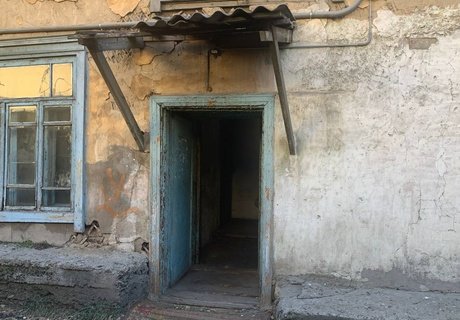 История и разруха: символы прошлого среди аварийного жилья