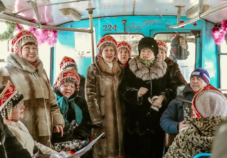 Как выглядит новогодний троллейбус, выехавший на улицы Читы – фоторепортаж ZAB.RU