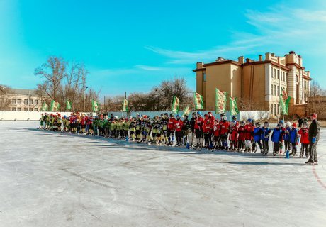 Турнир по хоккею с мячом стартовал в Чите - фоторепортаж ZAB.RU
