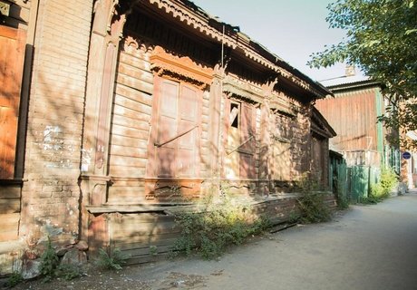 Ветхое. В самом центре Читы на улице Ленина