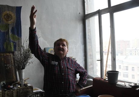 Дожди затопили мастерскую заслуженного художника