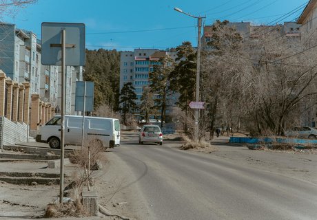 Первоапрельские карантинно-каникулярные виды Читы. День третий: людей стало меньше, машин - больше