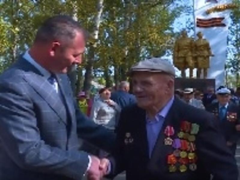 ZAB.TV: Жители Черновских открытием аллеи увековечили память о шахтёрах