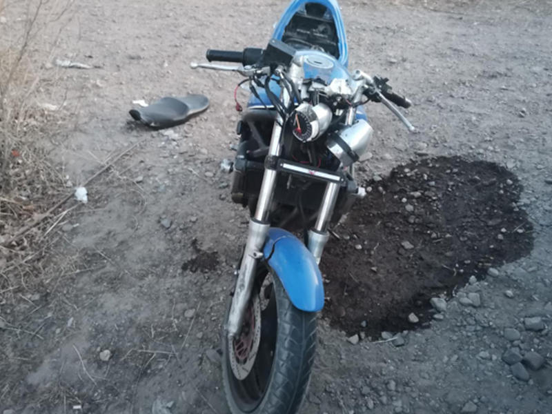 Водитель Toyota сбил мотоциклиста без шлема в Чите