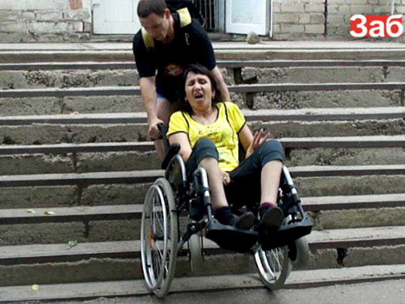 Инвалид-колясочник: В Карымском самостоятельно можно добраться только до кладбища
