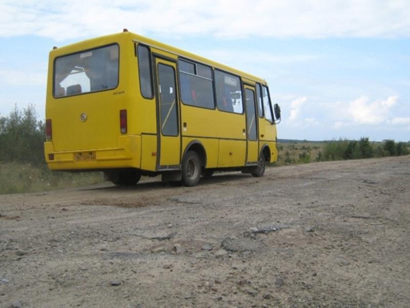 Второй автобус запустят в Дарасуне на время ремонта аварийного путепровода