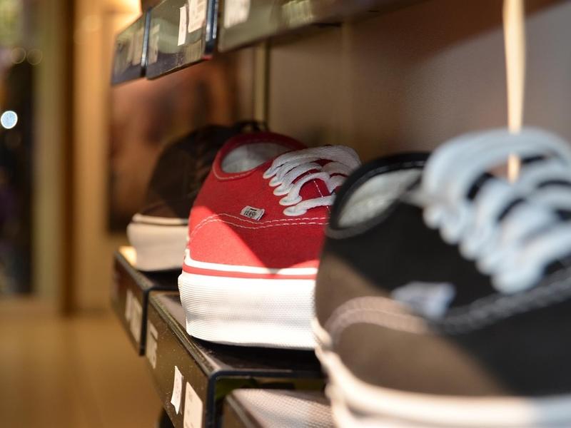 Налоговые ставки для обувных магазинов и аптек снизили с 1 января в Забайкалье