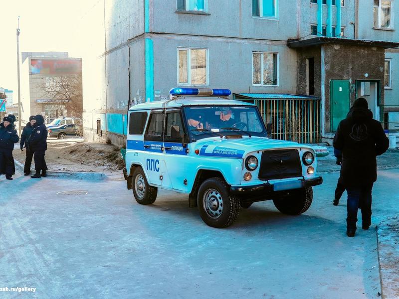 Полицейские не нашли бомбу в доме на перекрестке ул. Богомягкова-Кочеткова в Чите