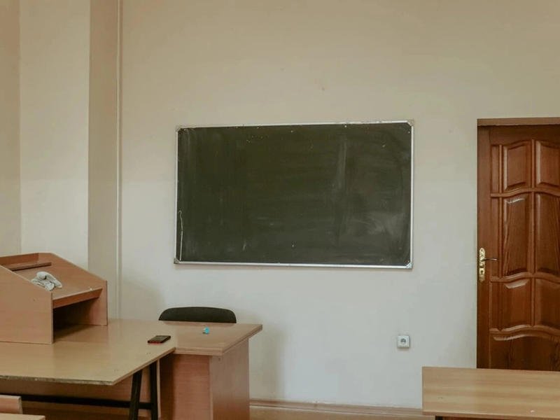 Российским школам с низкими результатами учеников начнут оказывать помощь