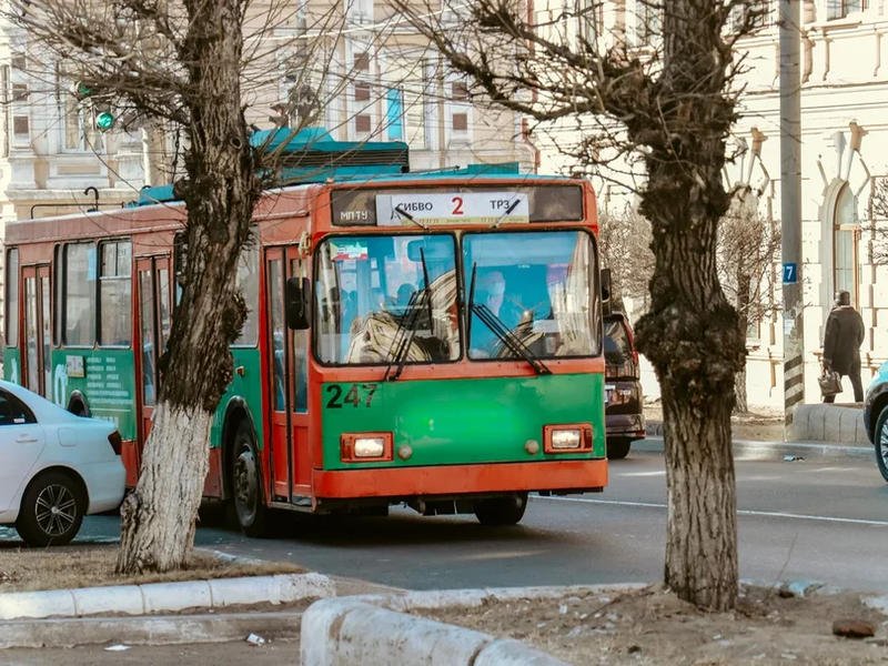 На линии в Чите будет выходить на 30% меньше автобусов и троллейбусов во время карантина