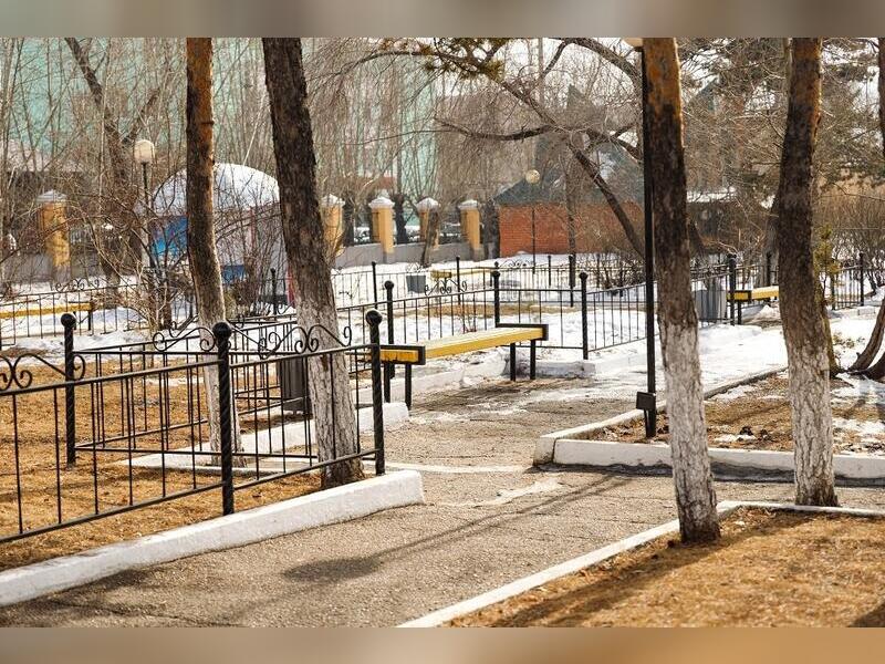 Полиция провела следственный эксперимент с вандалами, разгромившими парк в Краснокаменске