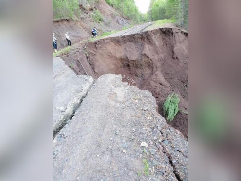Два села отрезаны от мира в Сретенском районе из-за разрушения дороги
