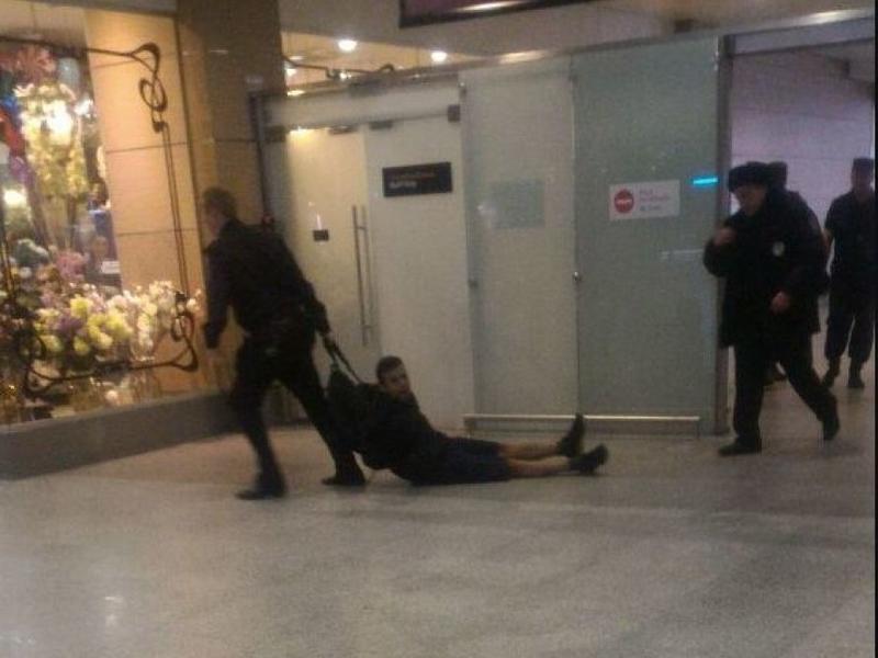 Подозрительного пассажира сняли с авиарейса Петербург – Чита