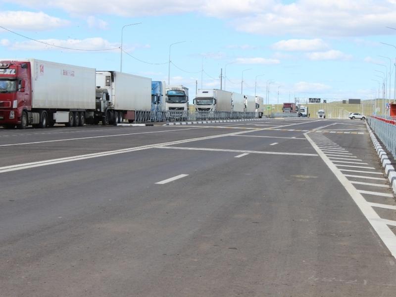 Китай пожаловался на нарушение российскими водителями очереди на границе в Забайкалье