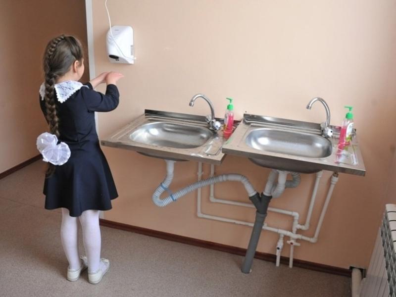 Проверку средств на теплые школьные туалеты в Забайкалье начали после вмешательства депутата