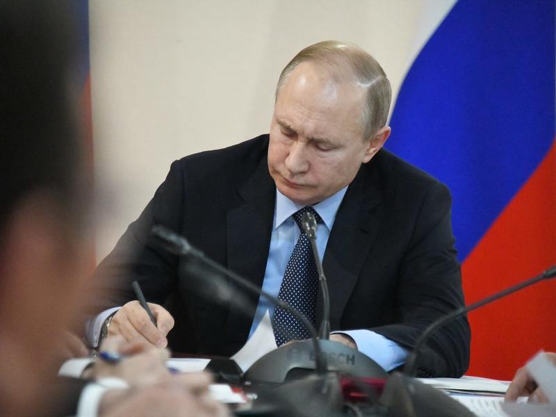 Путин ввёл штраф до 50 тыс руб за публикации СМИ-иноагента без маркировки