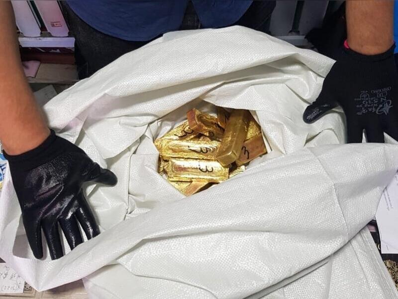 Два забайкальца задержаны за попытку незаконной перевозки золота на 2,7 млн рублей