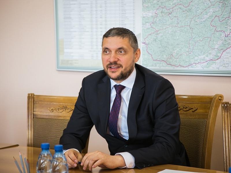 Осипов поручил выполнить планы контрактации до 15 ноября на 2021 год