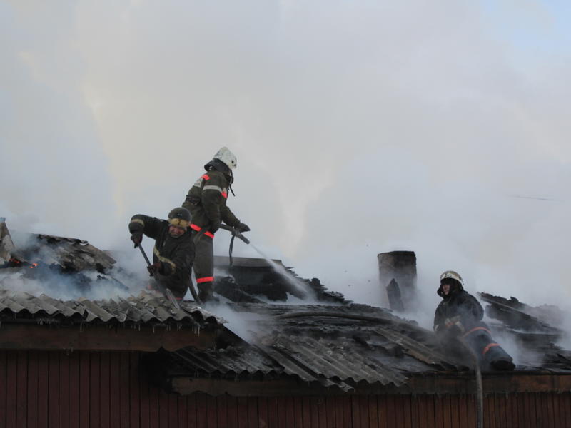 Огнеборцы спасли жилье забайкальцев от пожара