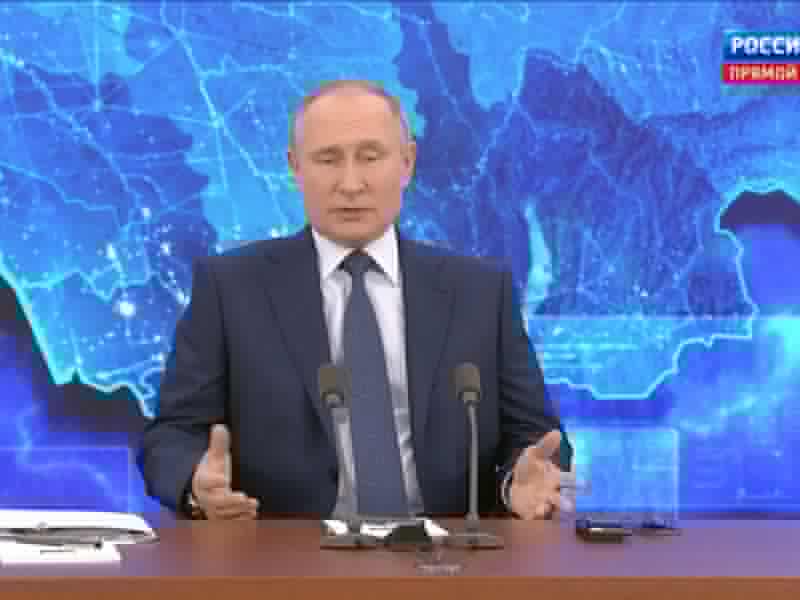 Президент РФ Путин первым ответил на вопрос журналиста из Магадана об итогах года