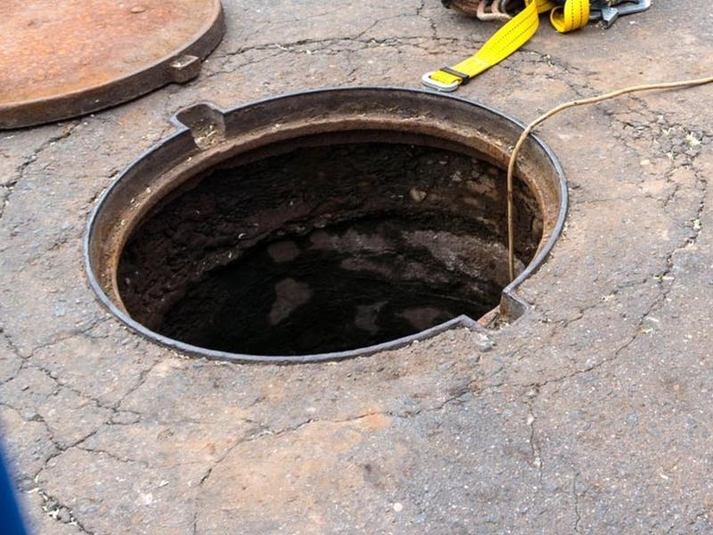 «Водоканал» назвал несчастным случаем гибель работников в канализационном колодце в Чите