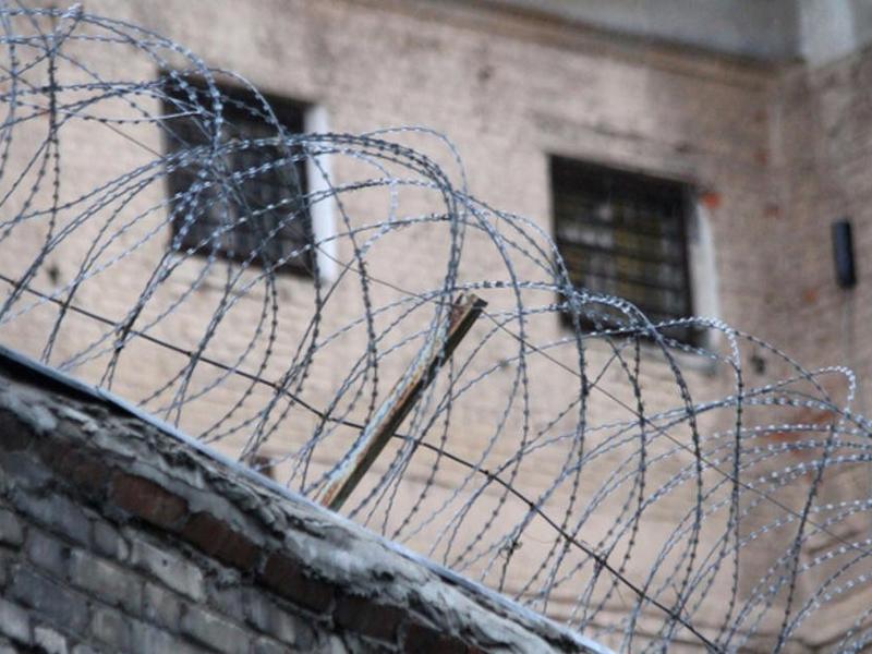 Двое осужденных в следственном изоляторе Читы объявили голодовку