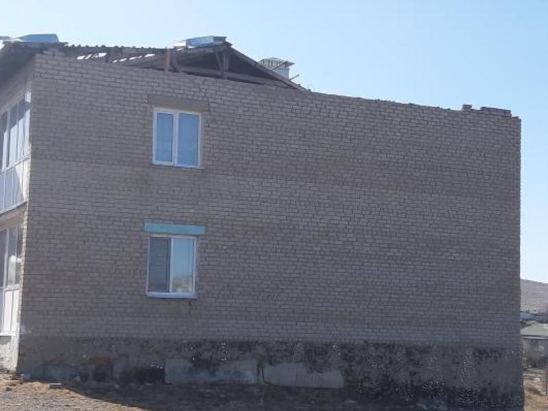 Крышу дома в поселке Оловянная сорвало после капремонта